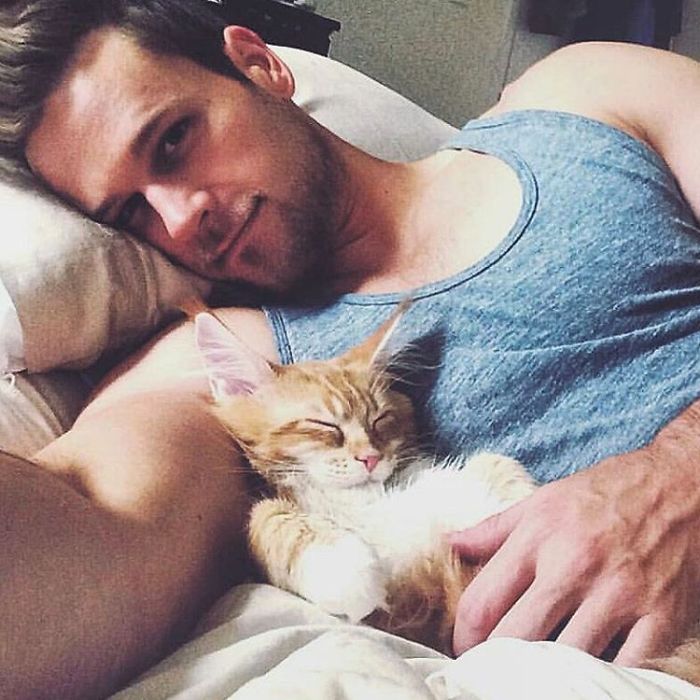 Hot Dudes With Kittens Instagram Is What You Need Right Meow Hot Dudes With Kittens Instagram Is What You Need Right Meow
