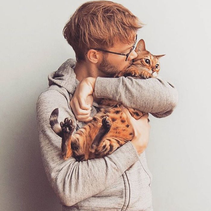 Hot Dudes With Kittens Instagram Is What You Need Right Meow Hot Dudes With Kittens Instagram Is What You Need Right Meow