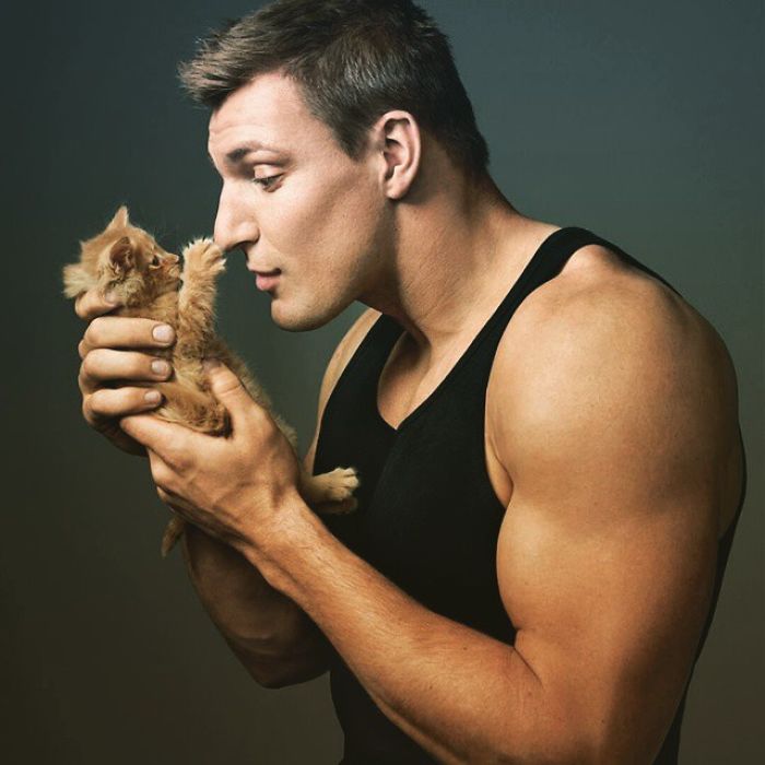 Hot Dudes With Kittens Instagram Is What You Need Right Meow Hot Dudes With Kittens Instagram Is What You Need Right Meow