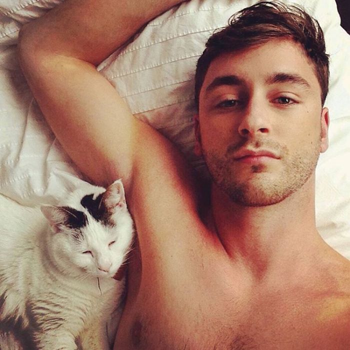Hot Dudes With Kittens Instagram Is What You Need Right Meow Hot Dudes With Kittens Instagram Is What You Need Right Meow