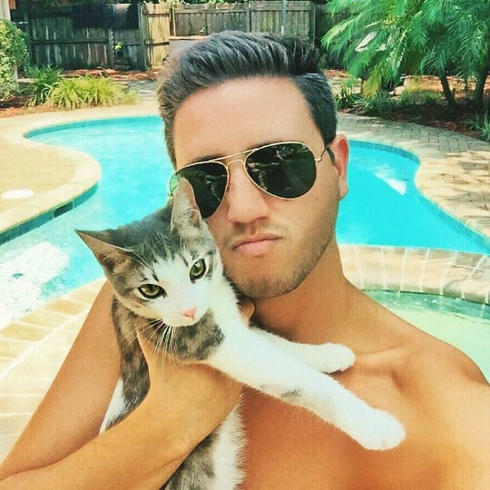 Hot Dudes With Kittens Instagram Is What You Need Right Meow Hot Dudes With Kittens Instagram Is What You Need Right Meow