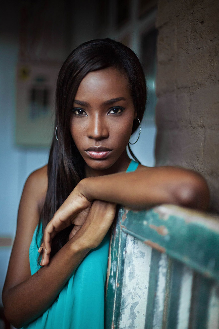 Romanian Photographer Shoots Women From 121 Countries To Show That Beauty Is Everywhere