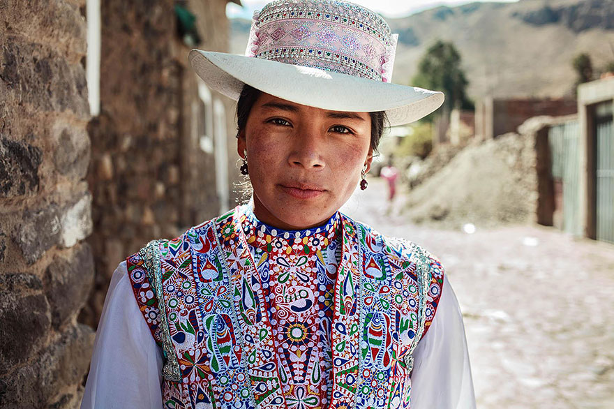 Romanian Photographer Shoots Women From 121 Countries To Show That Beauty Is Everywhere