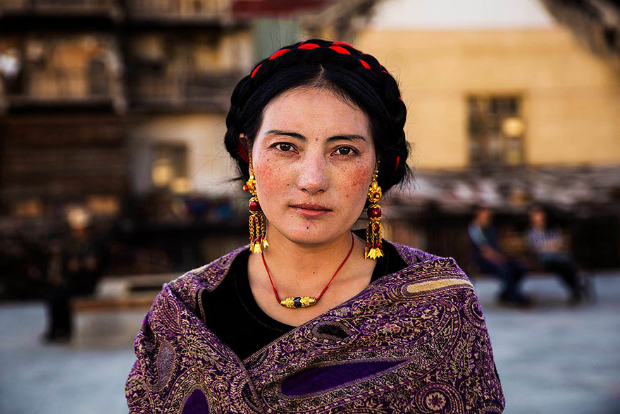 Romanian Photographer Shoots Women From 121 Countries To Show That Beauty Is Everywhere