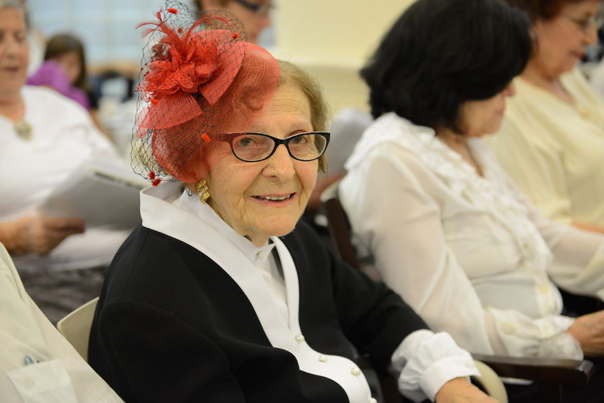 These Senior Citizens Never Imagined This Is What Would Happen When They Signed Up These Senior Citizens Never Imagined This Is What Would Happen When They Signed Up