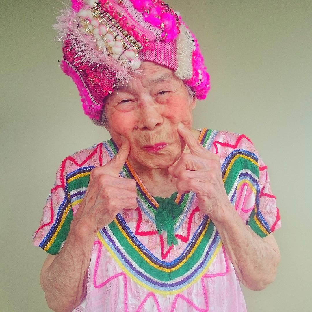 93-Year-Old Grandmother Models Her Granddaughter’s Clothes