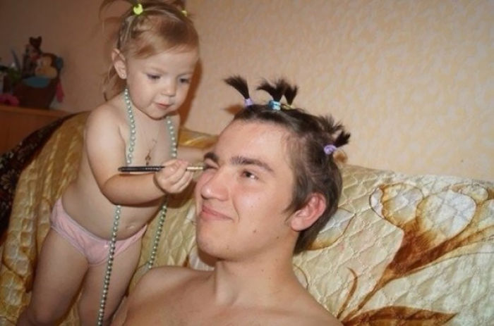 54 Dads Whose Daughters Made Them Pretty