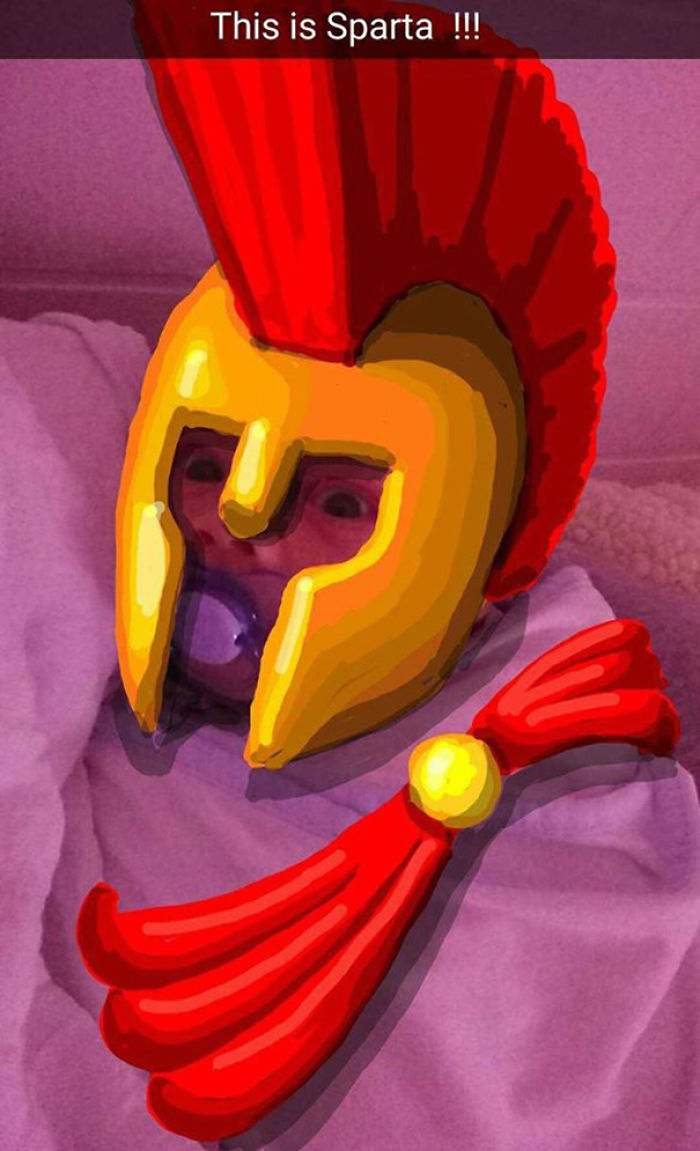 SNAPDAD: Dad Doodles On His Baby’s Snapchat Pics And It’s Adorable SNAPDAD: Dad Doodles On His Baby’s Snapchat Pics And It’s Adorable