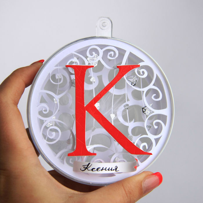 I Hand-Cut Personalized Paper Ornaments For My Friends This Christmas I Hand-Cut Personalized Paper Ornaments For My Friends This Christmas