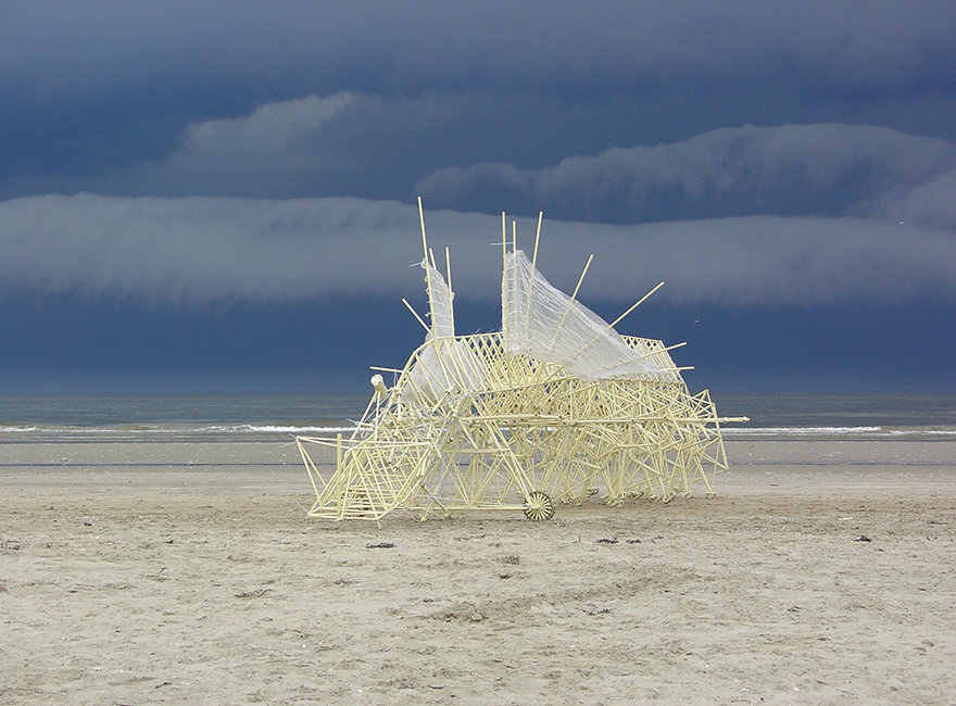 Dutch Artist Creates Wind-Powered Walking Sculptures