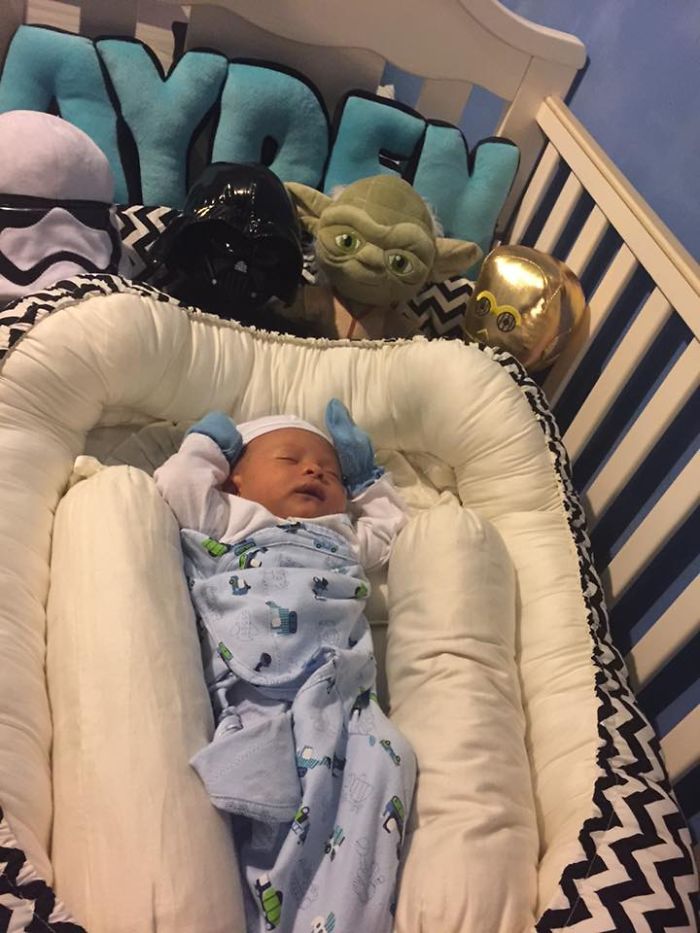 Mark Zuckerberg’s Baby Dressed As Jedi Inspires People To Share Their Star Wars Babies Mark Zuckerberg’s Baby Dressed As Jedi Inspires People To Share Their Star Wars Babies