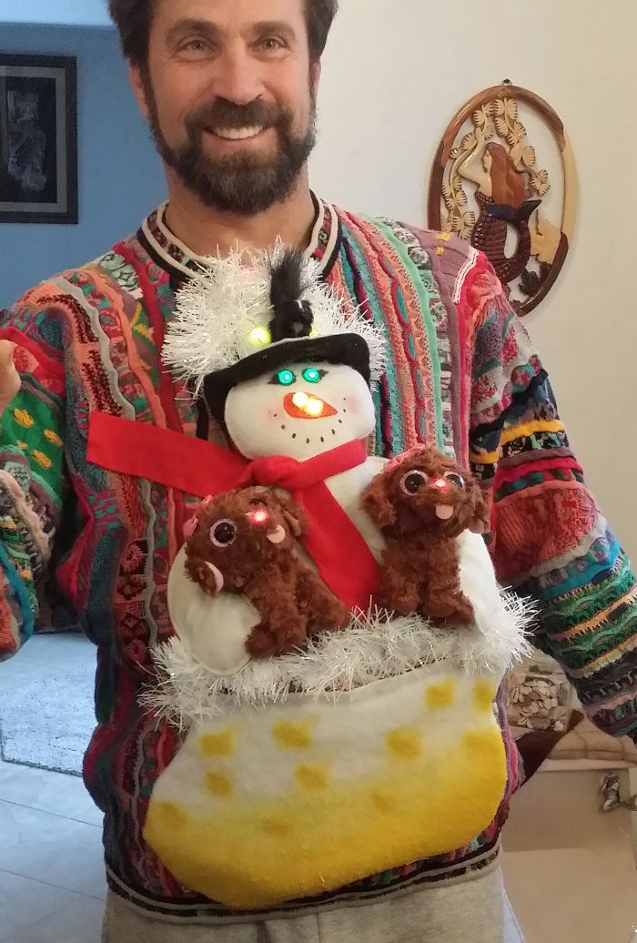 44 Of The Ugliest Christmas Sweaters Ever