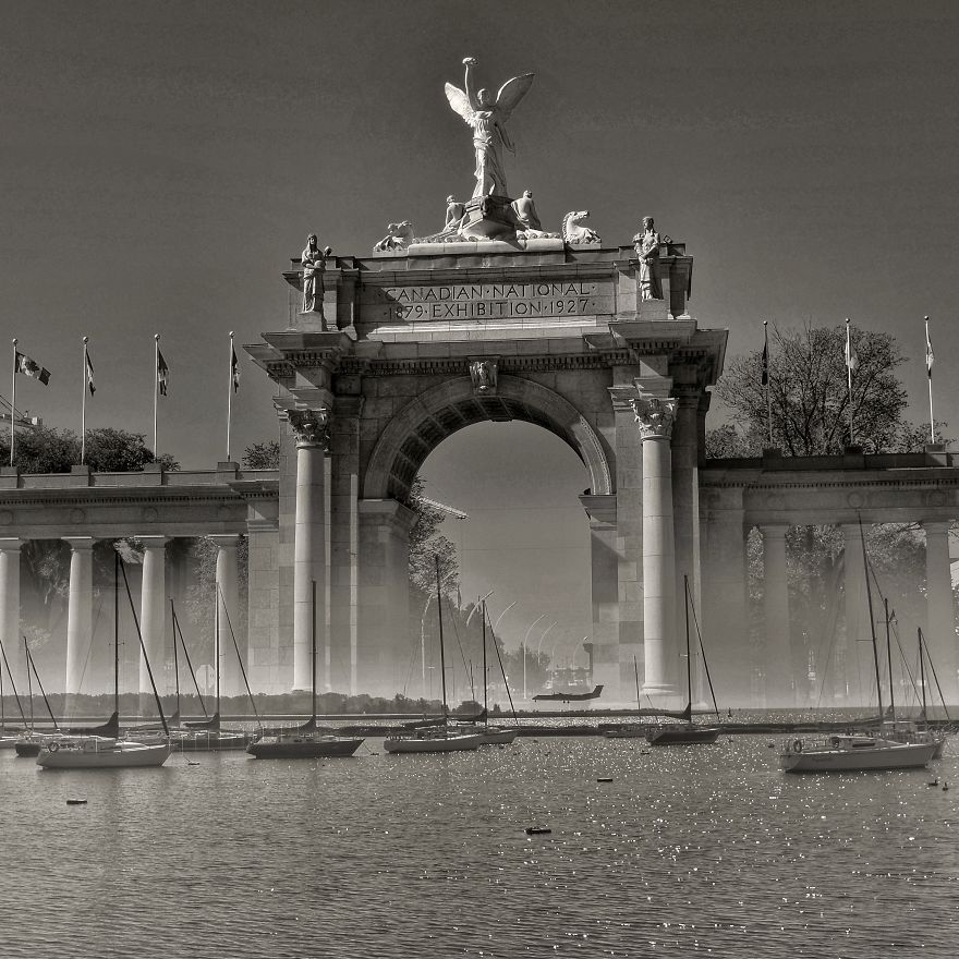 Surreal Cityscapes And Portraits I Created In-Camera Without Photoshop Surreal Cityscapes And Portraits I Created In-Camera Without Photoshop