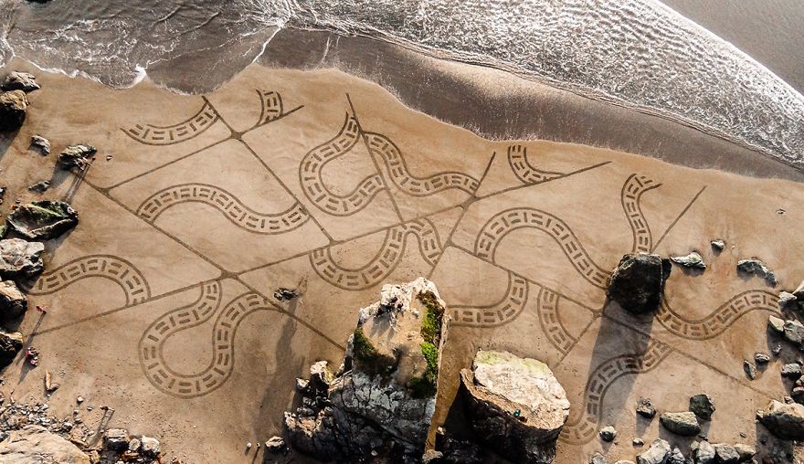 Man Quits His Job After Visiting Burning Man, Spends 10+ Years Drawing In The Sand