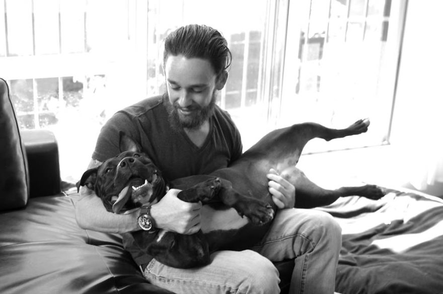 I Photographed Over 200 Families With Rescued Dogs To Inspire Others To Adopt