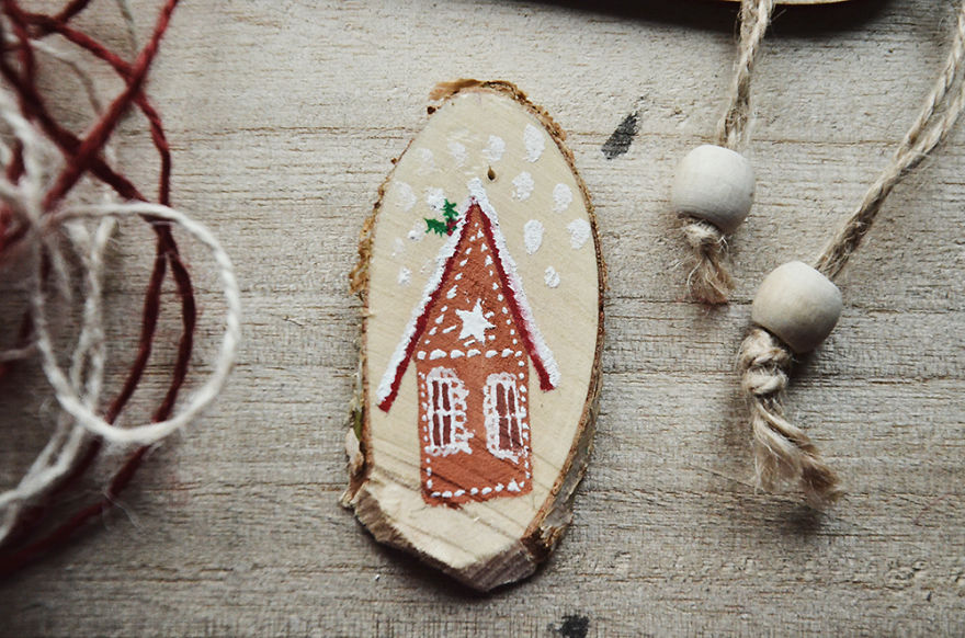 It’s The Little Things That Make Christmas Special, So I Paint Them On Small Pieces Of Wood It’s The Little Things That Make Christmas Special, So I Paint Them On Small Pieces Of Wood