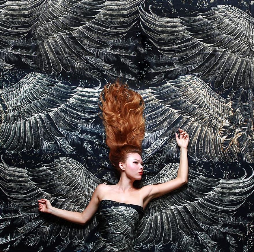 New Hand-Drawn Winged Scarves That Will Turn You Into A Bird New Hand-Drawn Winged Scarves That Will Turn You Into A Bird