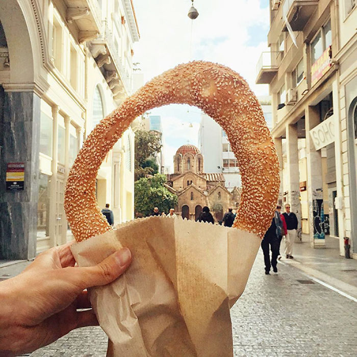 &#8220;Girl Eat World&#8221; Instagram Features The Tastiest Street Food From Around The World