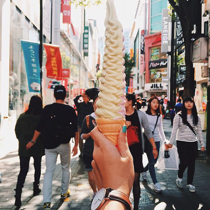 &#8220;Girl Eat World&#8221; Instagram Features The Tastiest Street Food From Around The World