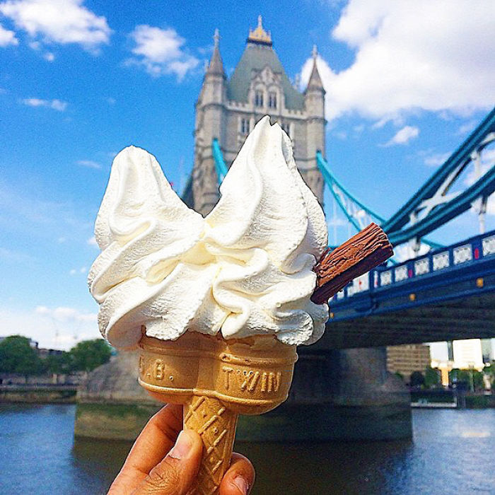 &#8220;Girl Eat World&#8221; Instagram Features The Tastiest Street Food From Around The World