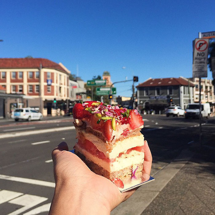 &#8220;Girl Eat World&#8221; Instagram Features The Tastiest Street Food From Around The World