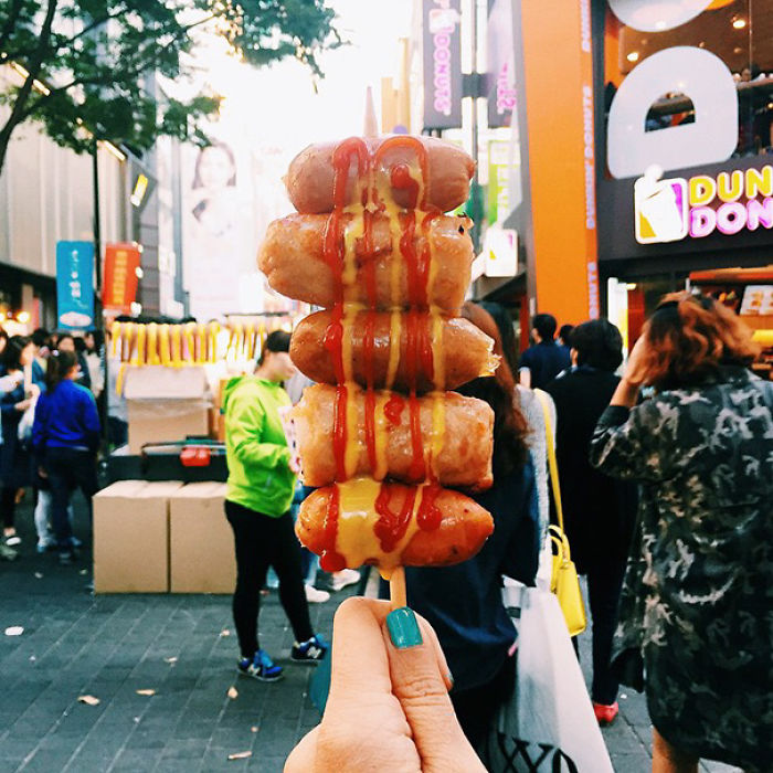 &#8220;Girl Eat World&#8221; Instagram Features The Tastiest Street Food From Around The World