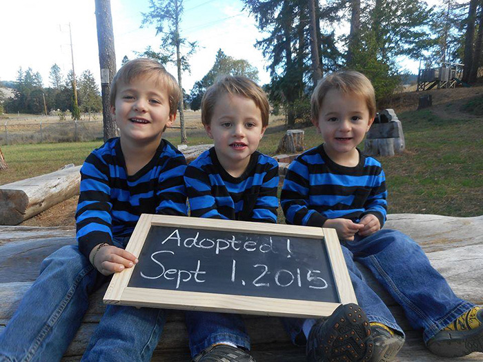 70 Heartwarming Pics Of Children Who Were Just Adopted 70 Heartwarming Pics Of Children Who Were Just Adopted