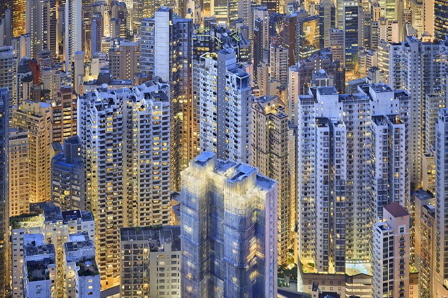 The Blue Moment: I Photograph The Atmosphere Of Hong Kong During Last Minutes Of Dusk The Blue Moment: I Photograph The Atmosphere Of Hong Kong During Last Minutes Of Dusk