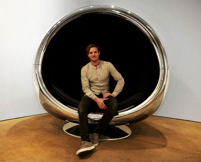 Chair Made From A Recycled Boeing 737 Engine Chair Made From A Recycled Boeing 737 Engine