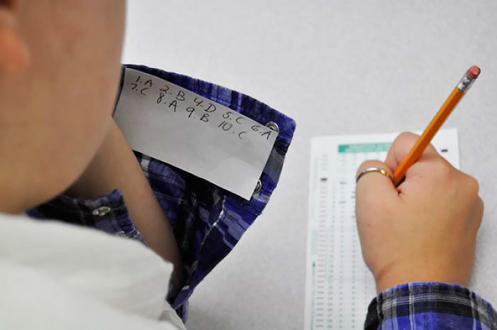 45 Genius Cheaters Who Deserve A+ For Their Creativity 45 Genius Cheaters Who Deserve A+ For Their Creativity