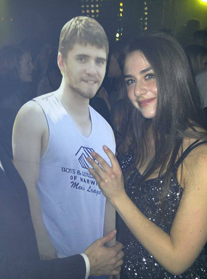 Fiance Wouldn’t Let Guy Go On Birthday Trip So Friends Took Him Anyway…As A Cardboard Fiance Wouldn’t Let Guy Go On Birthday Trip So Friends Took Him Anyway…As A Cardboard