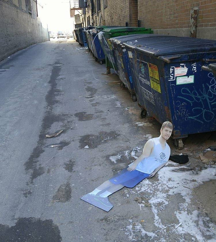 Fiance Wouldn’t Let Guy Go On Birthday Trip So Friends Took Him Anyway…As A Cardboard Fiance Wouldn’t Let Guy Go On Birthday Trip So Friends Took Him Anyway…As A Cardboard