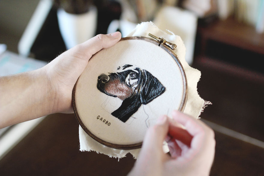 I Transform Pets Into Hand-Embroidered Portraits I Transform Pets Into Hand-Embroidered Portraits