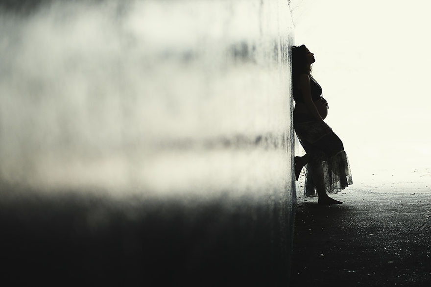 I Took Maternity Photography Out Of The Studio Into Urban Locations