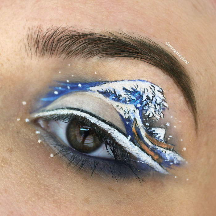 Makeup For Ants: I Create Tiny Paintings On My Eyes