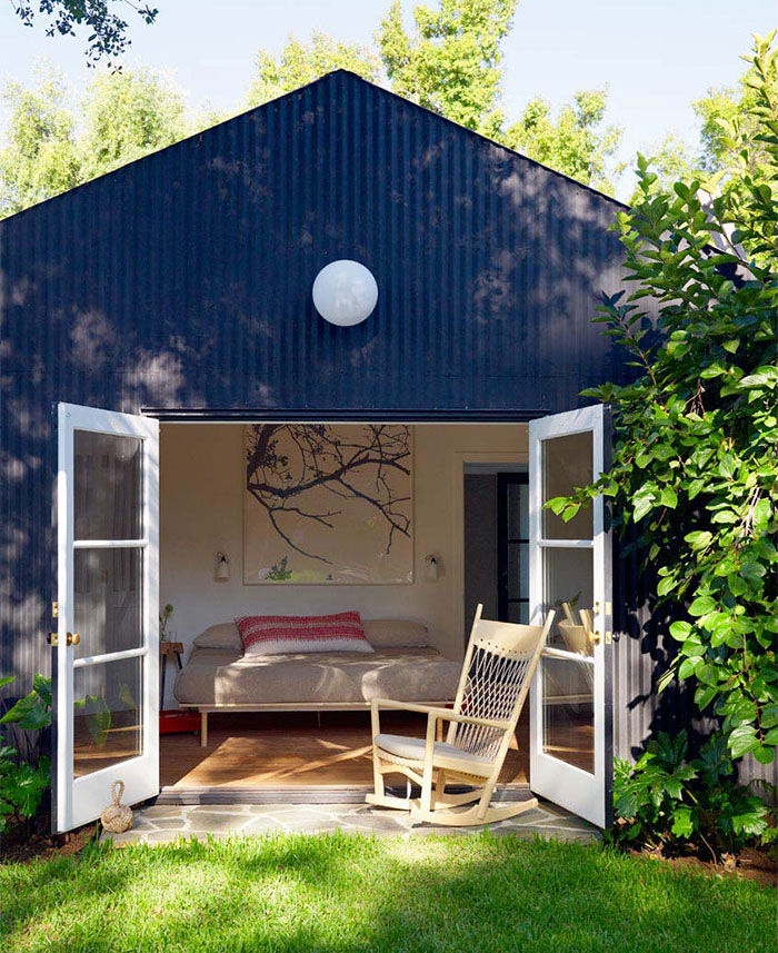 Women Are Creating She-Sheds, A Female Alternative To Man Caves (66 Pics) Women Are Creating She-Sheds, A Female Alternative To Man Caves (66 Pics)