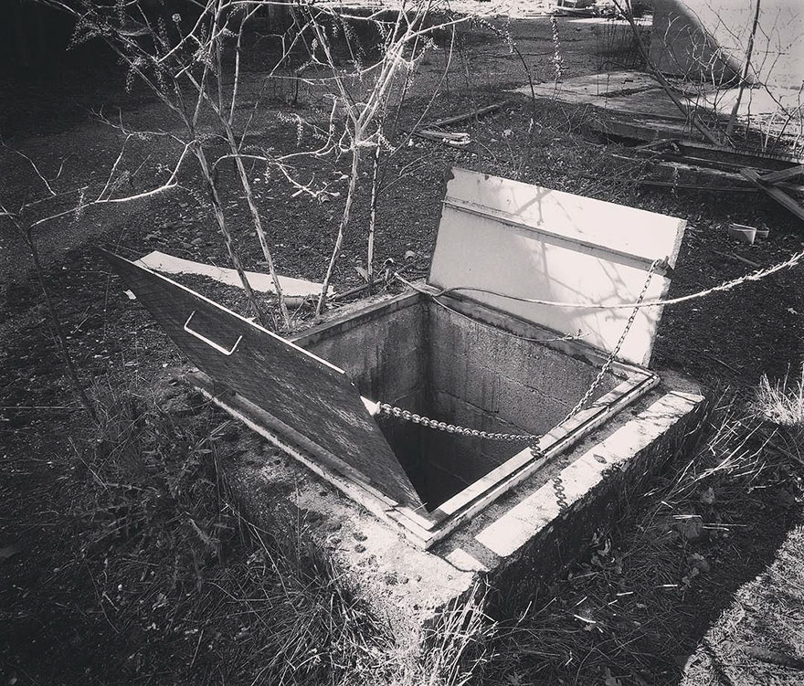 Secret Rooms Installed Inside Abandoned Manholes In Milan