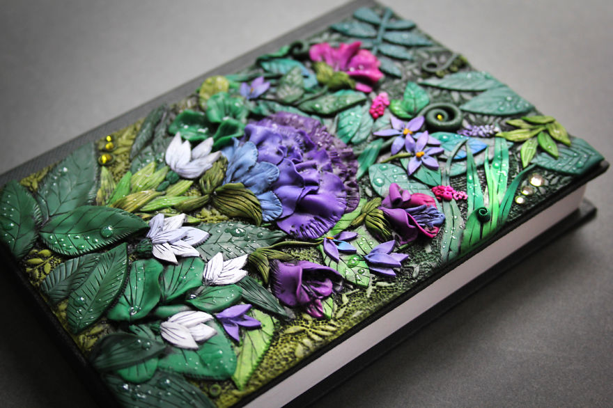 Bored Panda Helped Me Quit My Day Job To Make Fantasy Book Covers For A Living