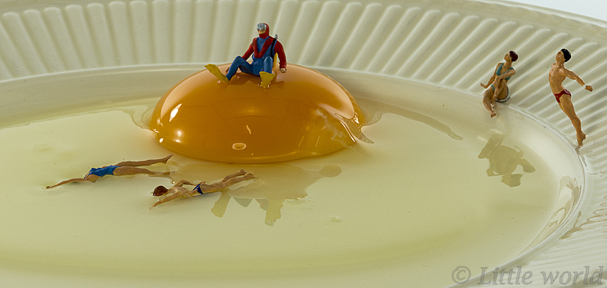 I Capture Everyday Lives Of Miniature People