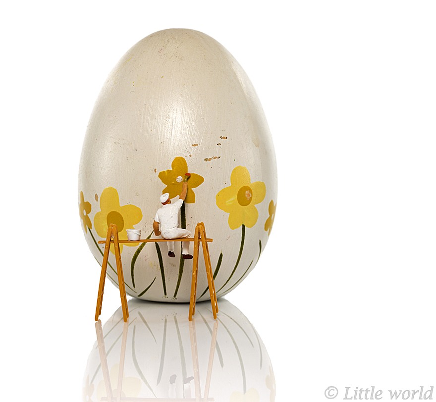 I Capture Everyday Lives Of Miniature People