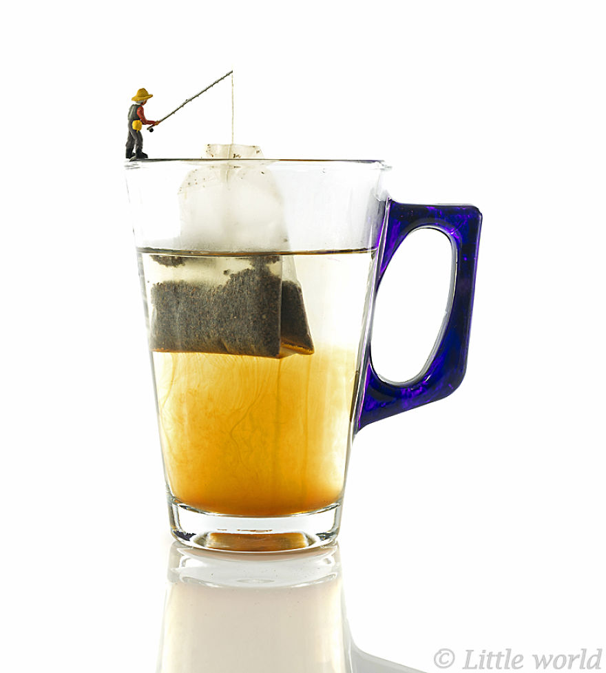 I Capture Everyday Lives Of Miniature People