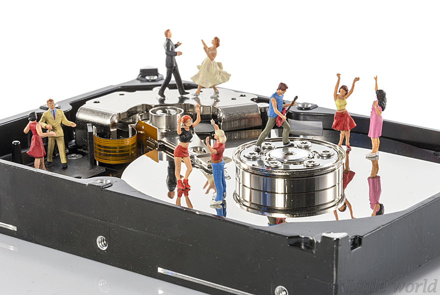 I Capture Everyday Lives Of Miniature People