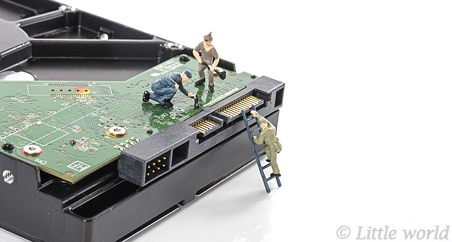 I Capture Everyday Lives Of Miniature People I Capture Everyday Lives Of Miniature People