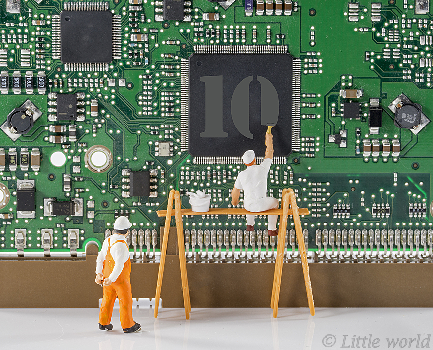 I Capture Everyday Lives Of Miniature People