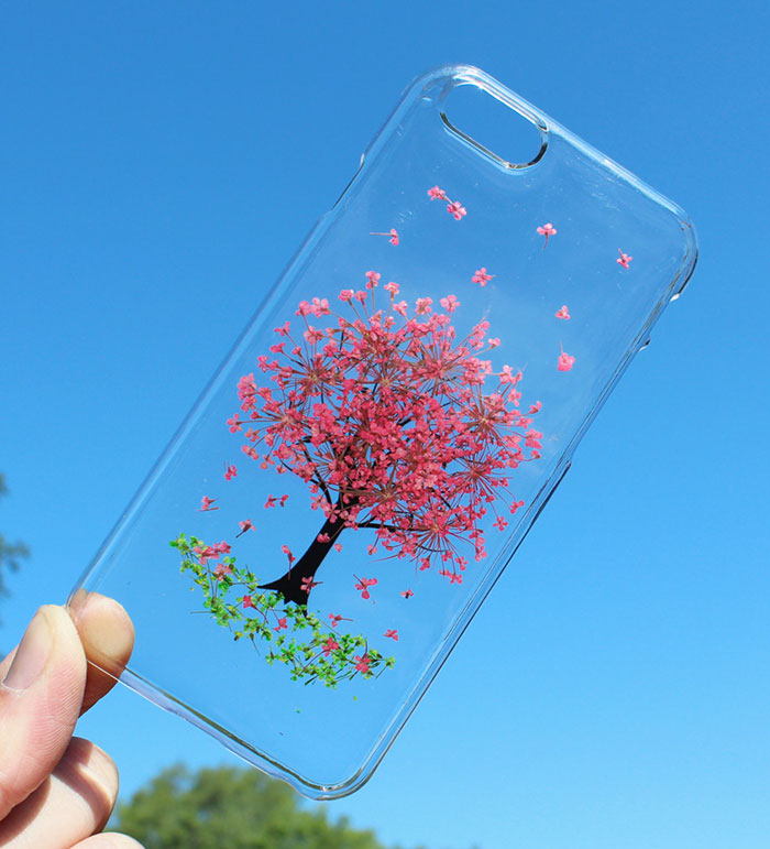 Real Flower Mobile Phone Cases To Celebrate Spring