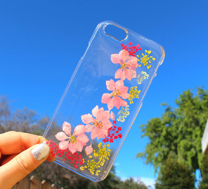 Real Flower Mobile Phone Cases To Celebrate Spring