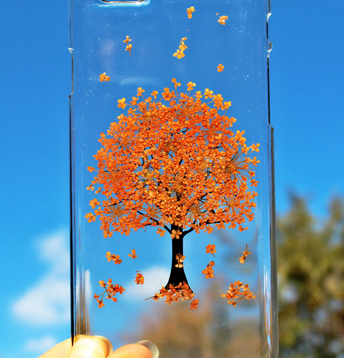 Real Flower Mobile Phone Cases To Celebrate Spring