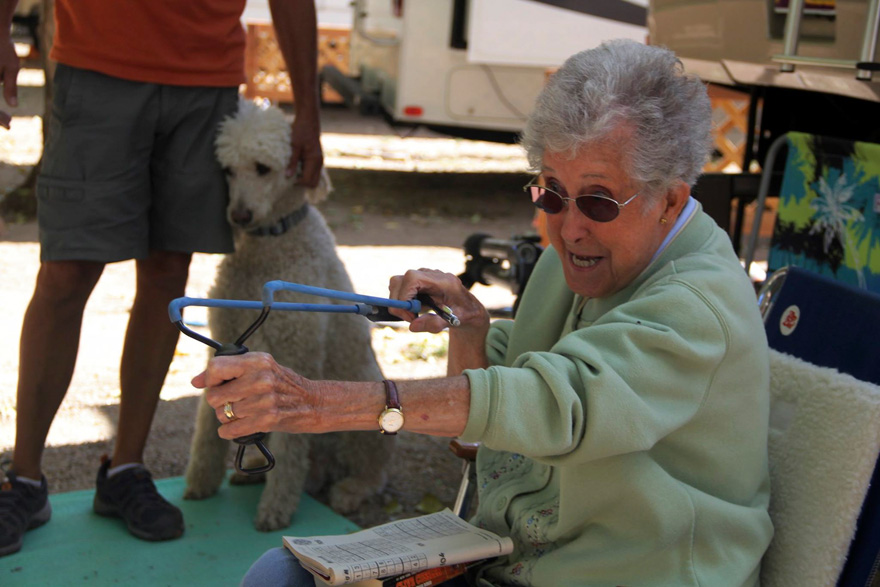90-Year-Old Refuses Cancer Treatment And Hits The Road With Poodle 90-Year-Old Refuses Cancer Treatment And Hits The Road With Poodle