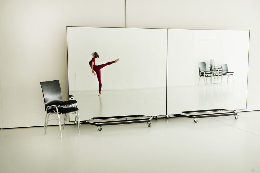 Powerful Backstage Photos Of Ballet Dancers Through Eyes Of Russian Ballerina Powerful Backstage Photos Of Ballet Dancers Through Eyes Of Russian Ballerina