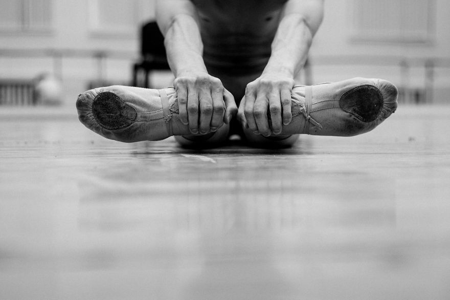 Powerful Backstage Photos Of Ballet Dancers Through Eyes Of Russian Ballerina Powerful Backstage Photos Of Ballet Dancers Through Eyes Of Russian Ballerina